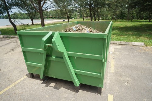 Efficient waste disposal process with grab hire services in Temple