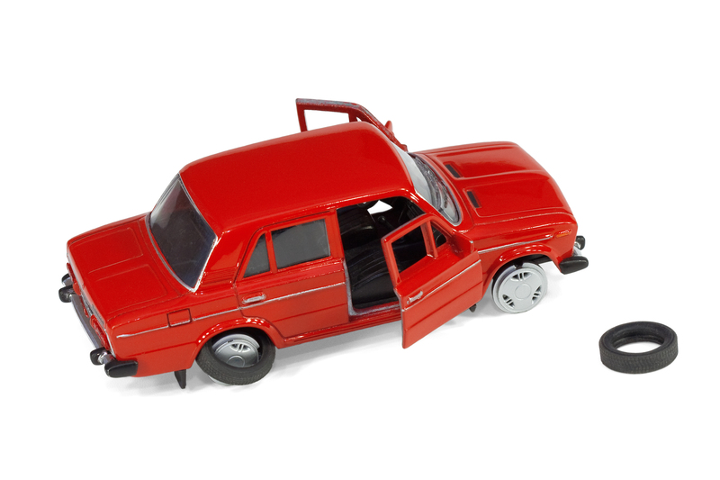 Sustainable Style Through Upcycling: Trash Transformed into Chic Home Additions